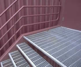light duty steel grating- application as stair cover