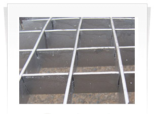 Plug Grating used as drainage ditch covers in metro construction